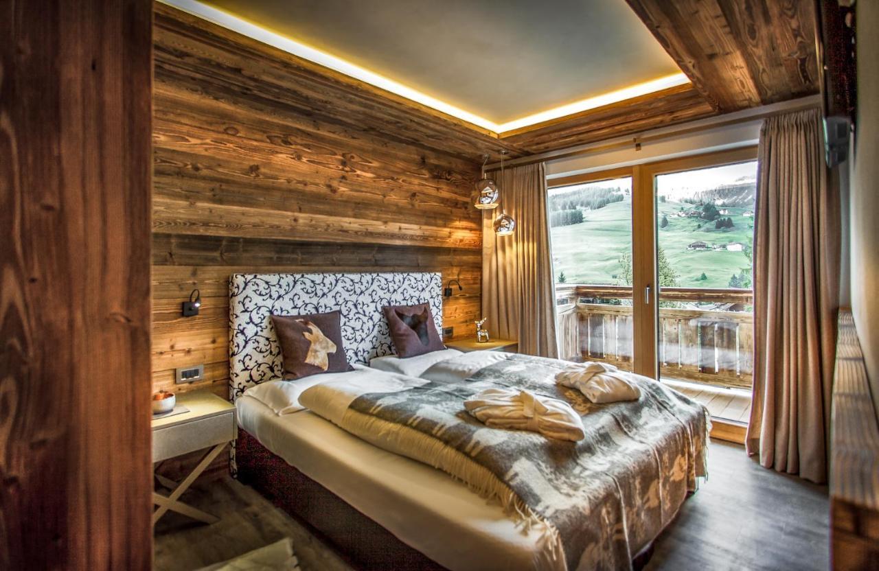Chalet Stefan - Apartments La Villa  Buitenkant foto