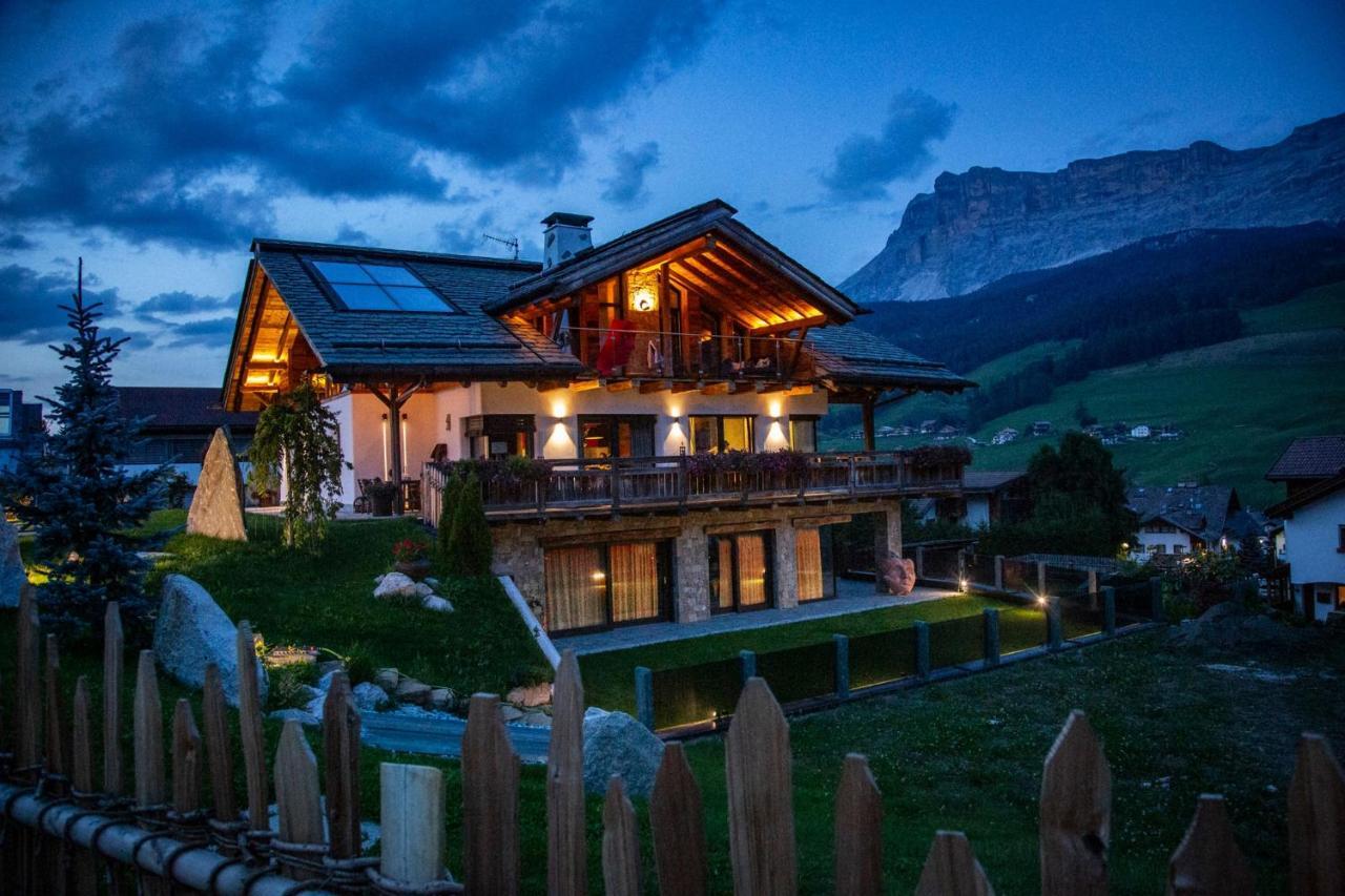 Chalet Stefan - Apartments La Villa  Buitenkant foto